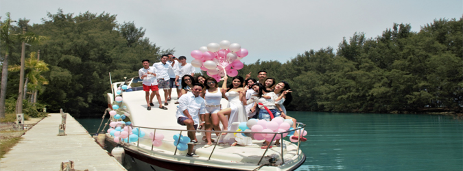 Paket Party On Boat